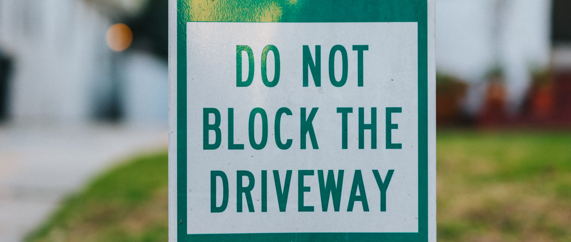 ‘They refused to move their car blocking my driveway’: Entitled person parks car in front of driveway and refuses to move when asked,