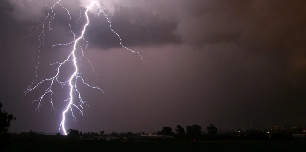 Thunderstrike kills 70-year-old man in Kogi