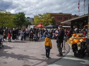 Today’s letters: ByWard Market rink idea isn’t about hockey