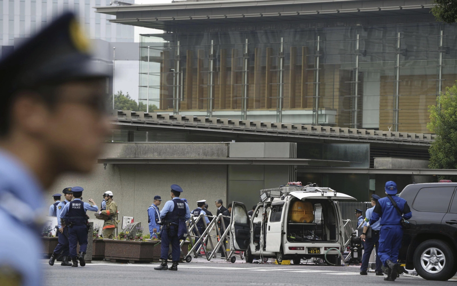 Tokyo man arrested after throwing petrol bombs at ruling party HQ