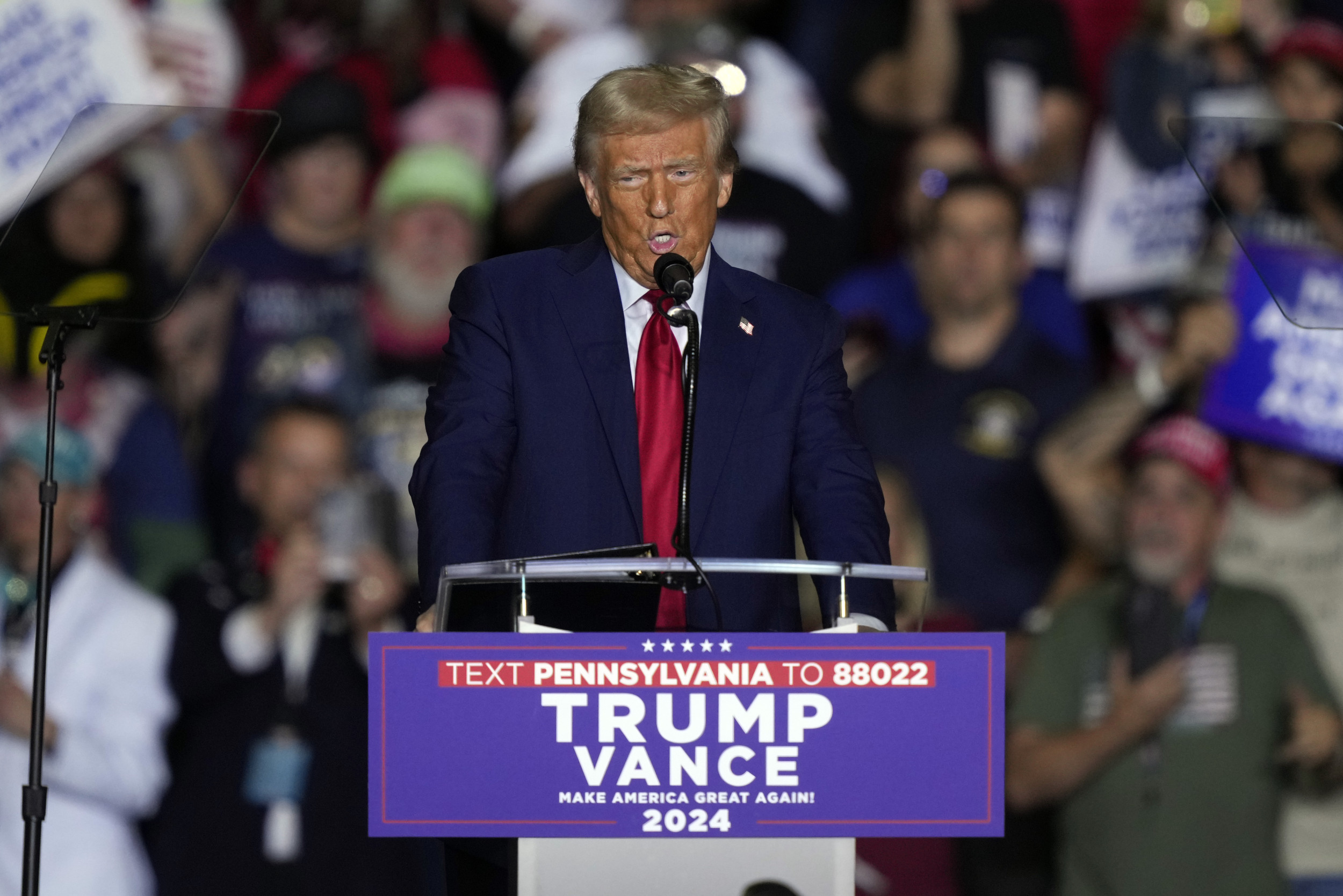 Trump rally erupts to news of Biden’s ‘garbage’ remark