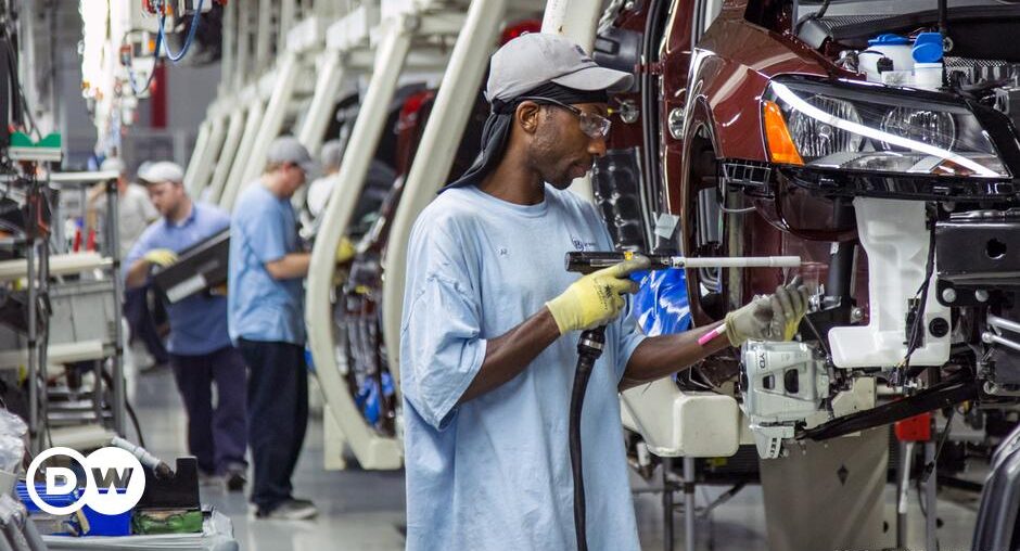 Trump's trade threats shake German auto giants – DW – 10/23/2024