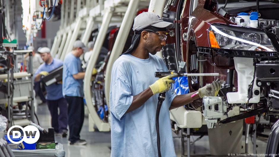 Trump’s trade threats shake German auto giants – DW – 10/23/2024