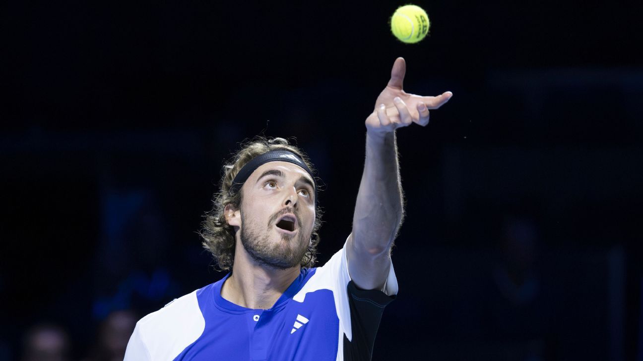 Tsitsipas, Rune, Shelton advance at Swiss Indoors