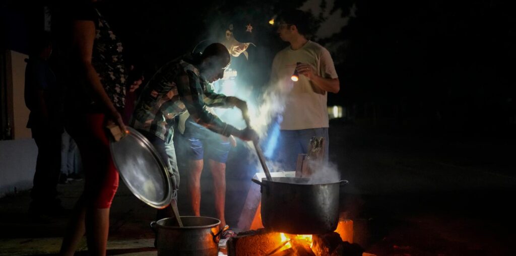 Une nouvelle nuit sans électricité à Cuba, où approche l’ouragan Oscar