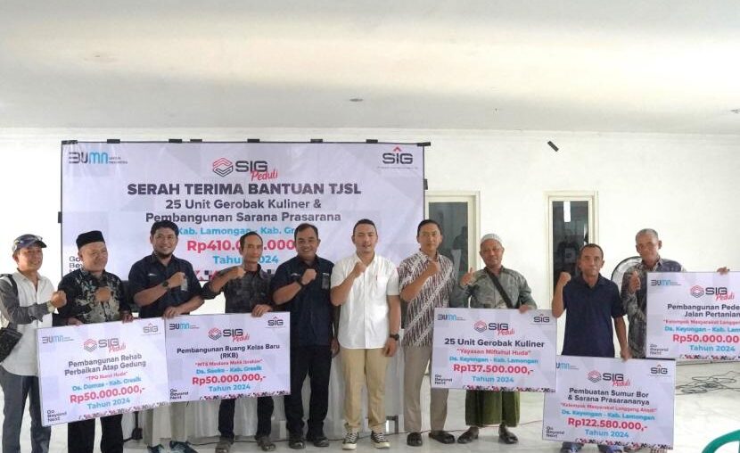 SIG membantu pengembangan usaha mikro, pembangunan infrastruktur pertanian, serta peningkatan kualitas fasilitas pendidikan di Kabupaten Lamongan dan Gresik, Jawa Timur.