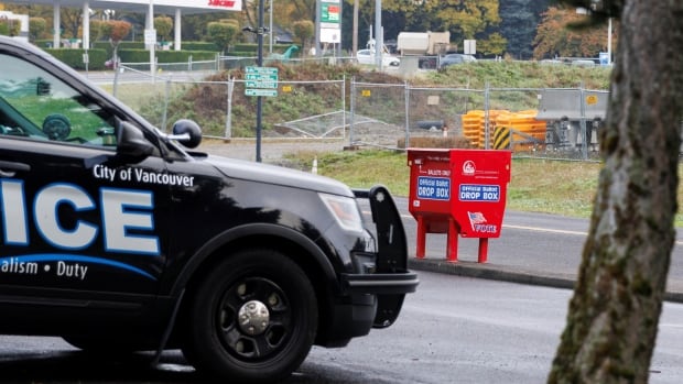 Veteran metalworker suspected of setting ballot boxes ablaze in Oregon, Washington states | CBC News