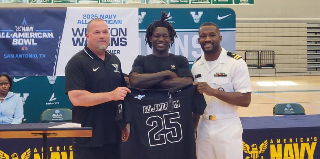 Wide Receiver Winston Watkins Honored as a 2025 Navy All-American