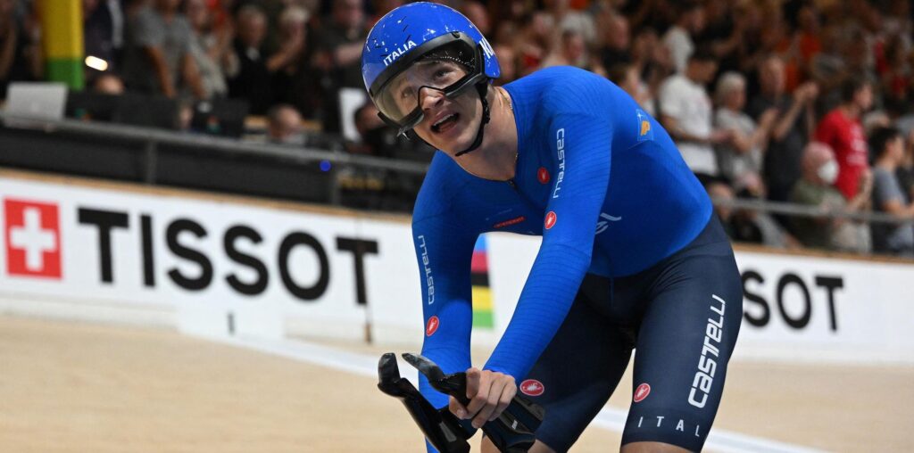 World Track Championships: Jonathan Milan breaks world record to take individual pursuit gold - Cycling - Track video - Eurosport