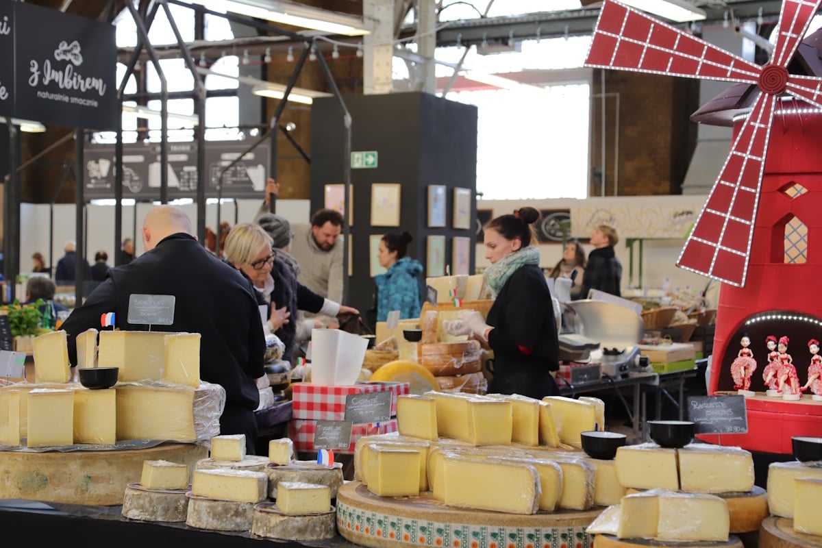 Zuchwała kradzież 22 ton sera cheddar. W tle wątek rosyjski