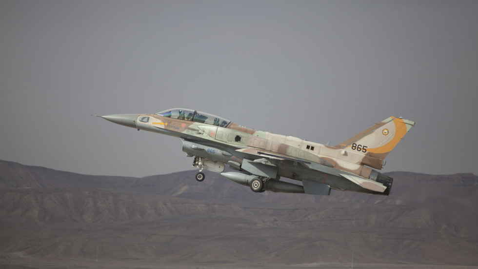 https://www.rt.com/news/606514-axios-israel-warned-iran-ahead-strike/Israel warned Iran ahead of latest strike – Axios