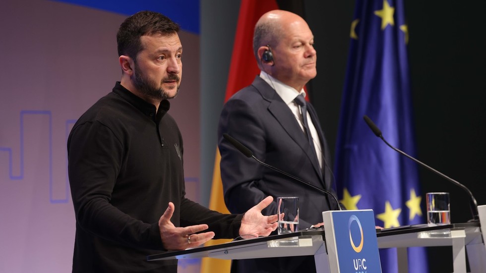 https://www.rt.com/russia/605649-zelensky-demands-germany-deaf-ears/Zelensky’s demands ‘fell on deaf ears in Berlin’ – Bild