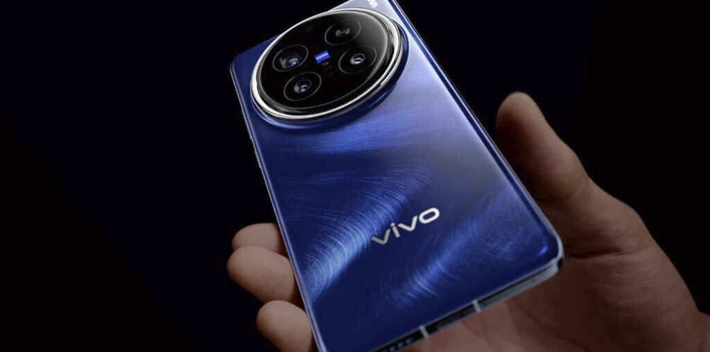 vivo Thinks There's Still a Market for Compact Flagships