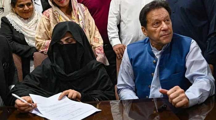 £190m case: Court hands 14-page long questionnaire to Imran, Bushra