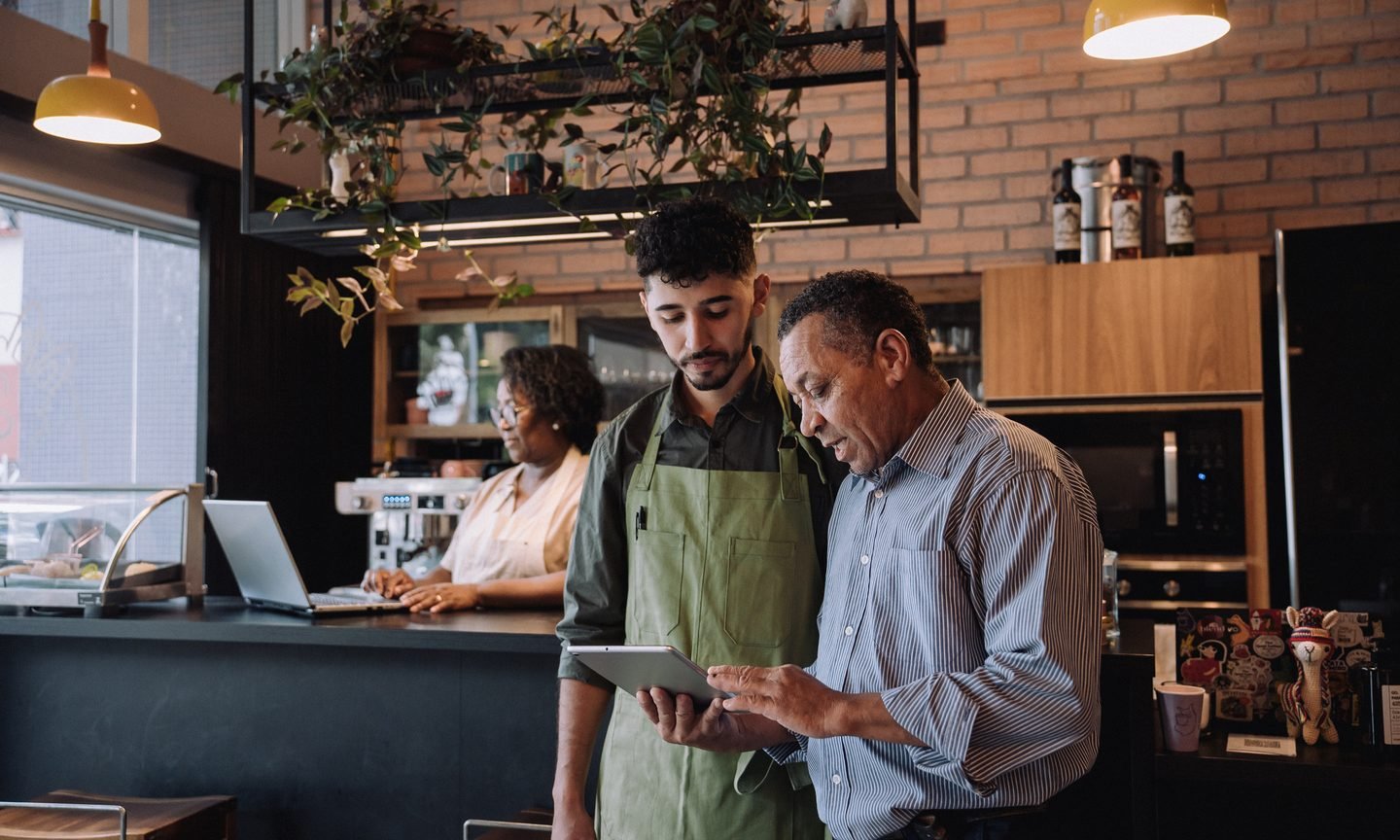 3 Reasons to Involve Your Kids in Small Business Saturday – NerdWallet