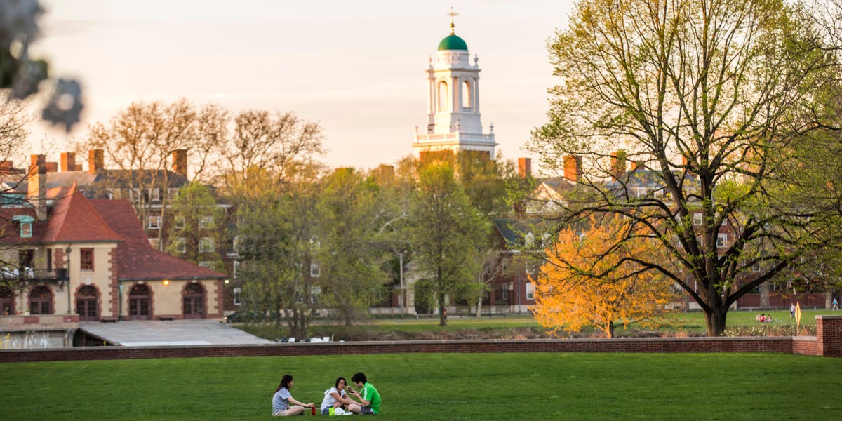 5 of the top business schools enrolled fewer minorities in the year since affirmative action was overturned