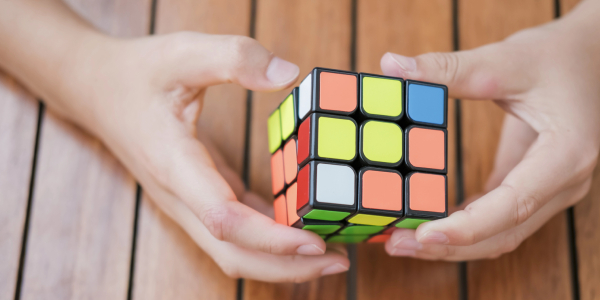 50 years of Rubik’s Cube – level 1 – News in Levels