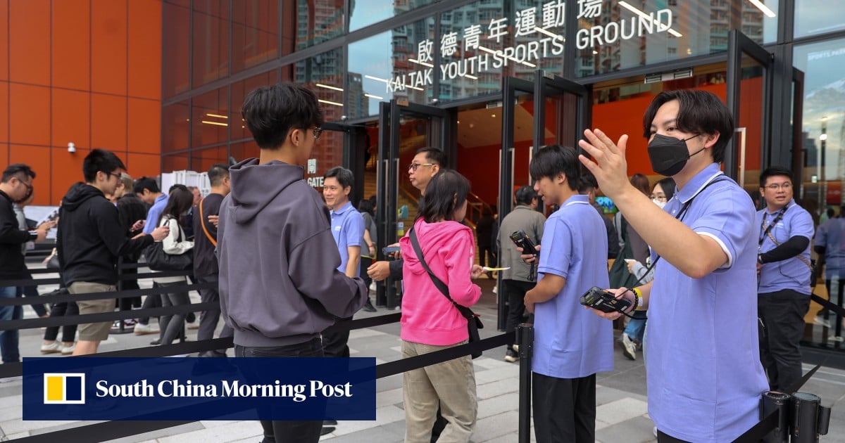 50,000 Hong Kong civil servants to join Kai Tak stadium test run early next year