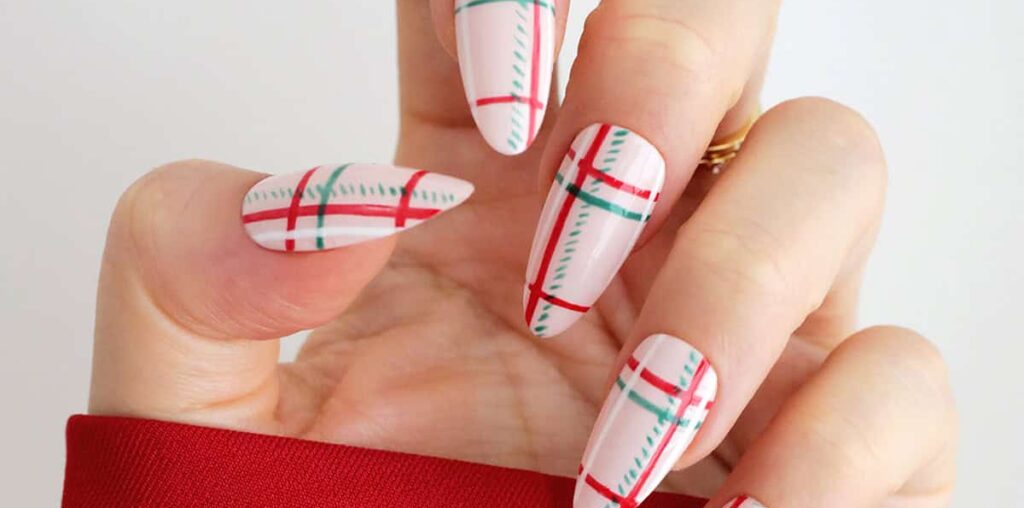 55+ Festive Christmas Nail Designs