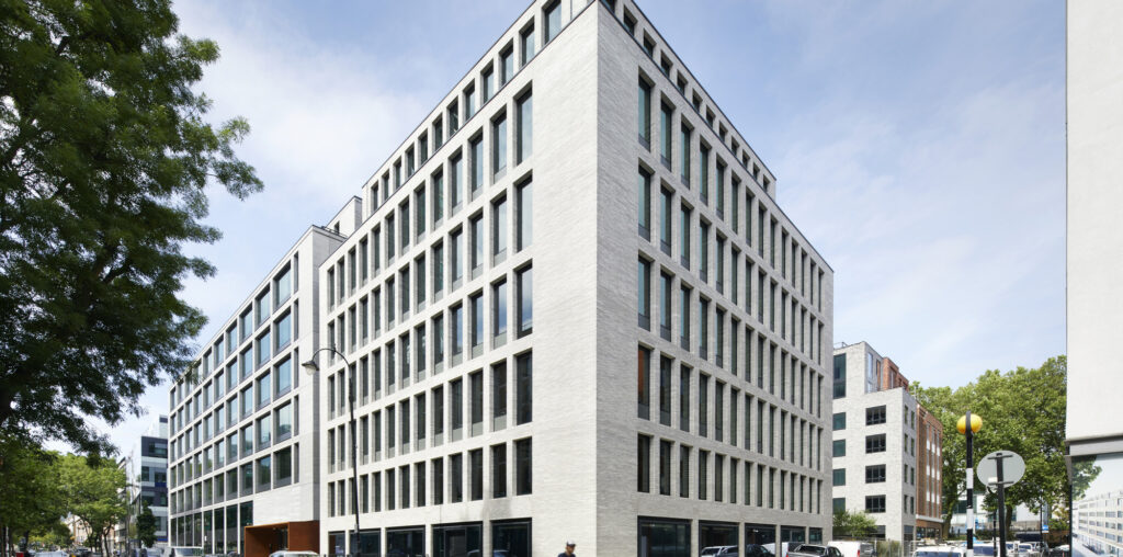 80 Charlotte Street / Make Architects