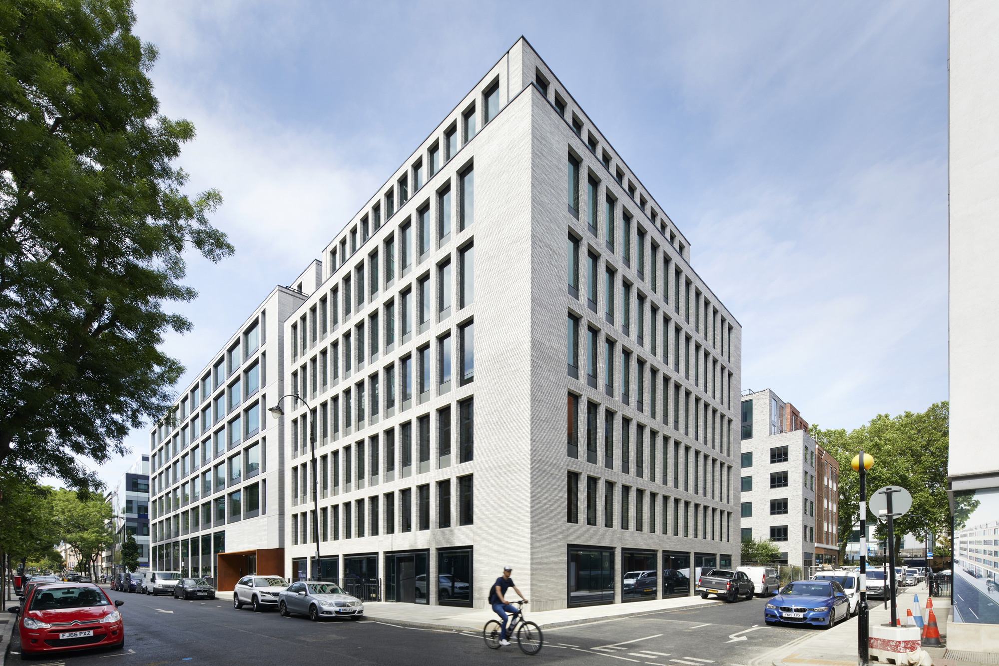 80 Charlotte Street / Make Architects