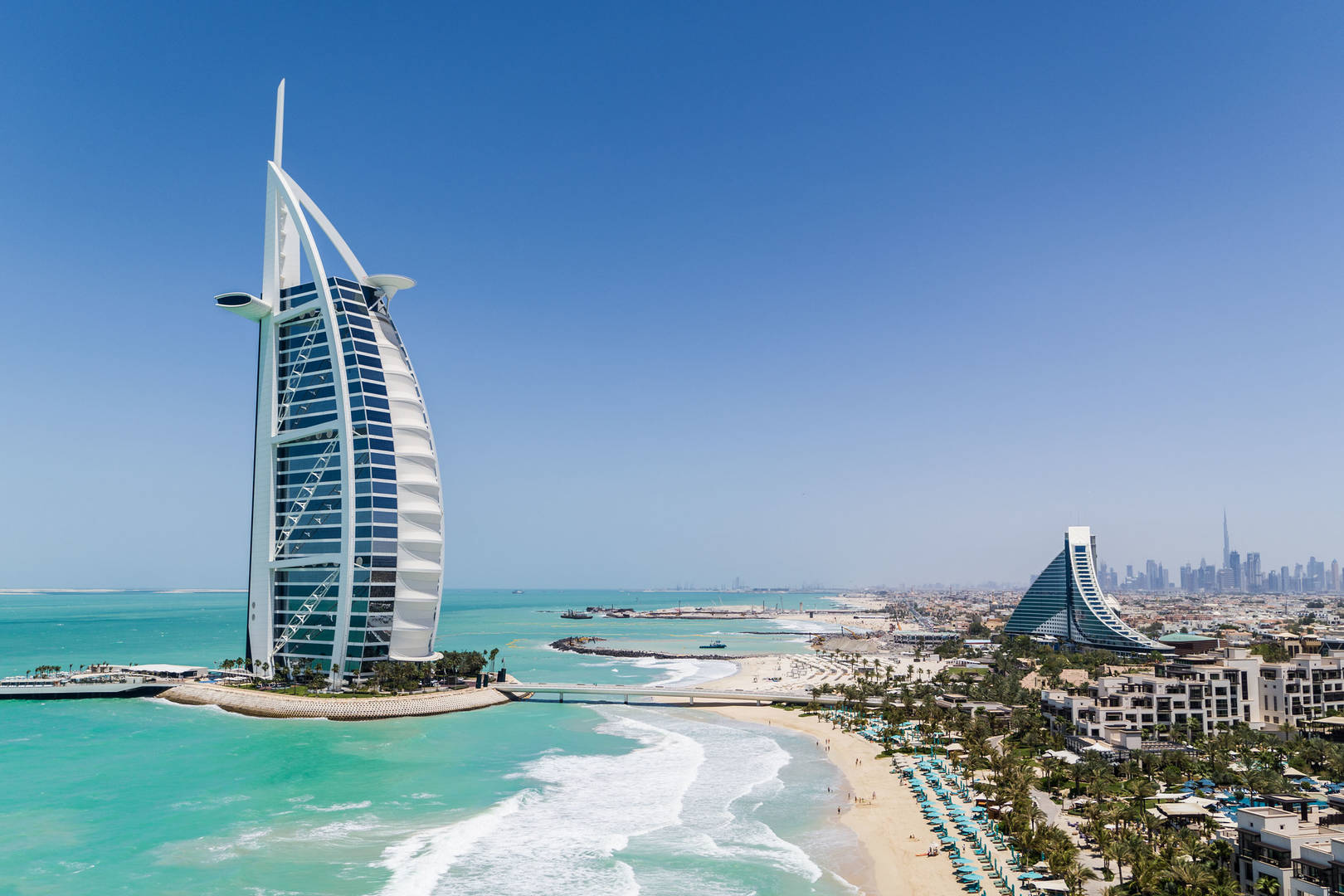 The Fascinating Story Behind Dubai’s Burj Al Arab