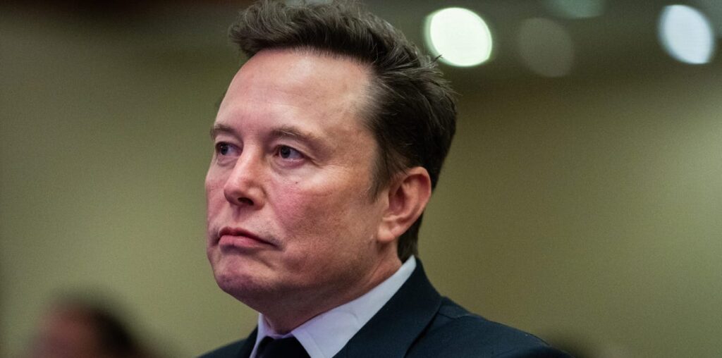 A Florida man pretending to be Elon Musk scammed an elderly woman out of over $250,000