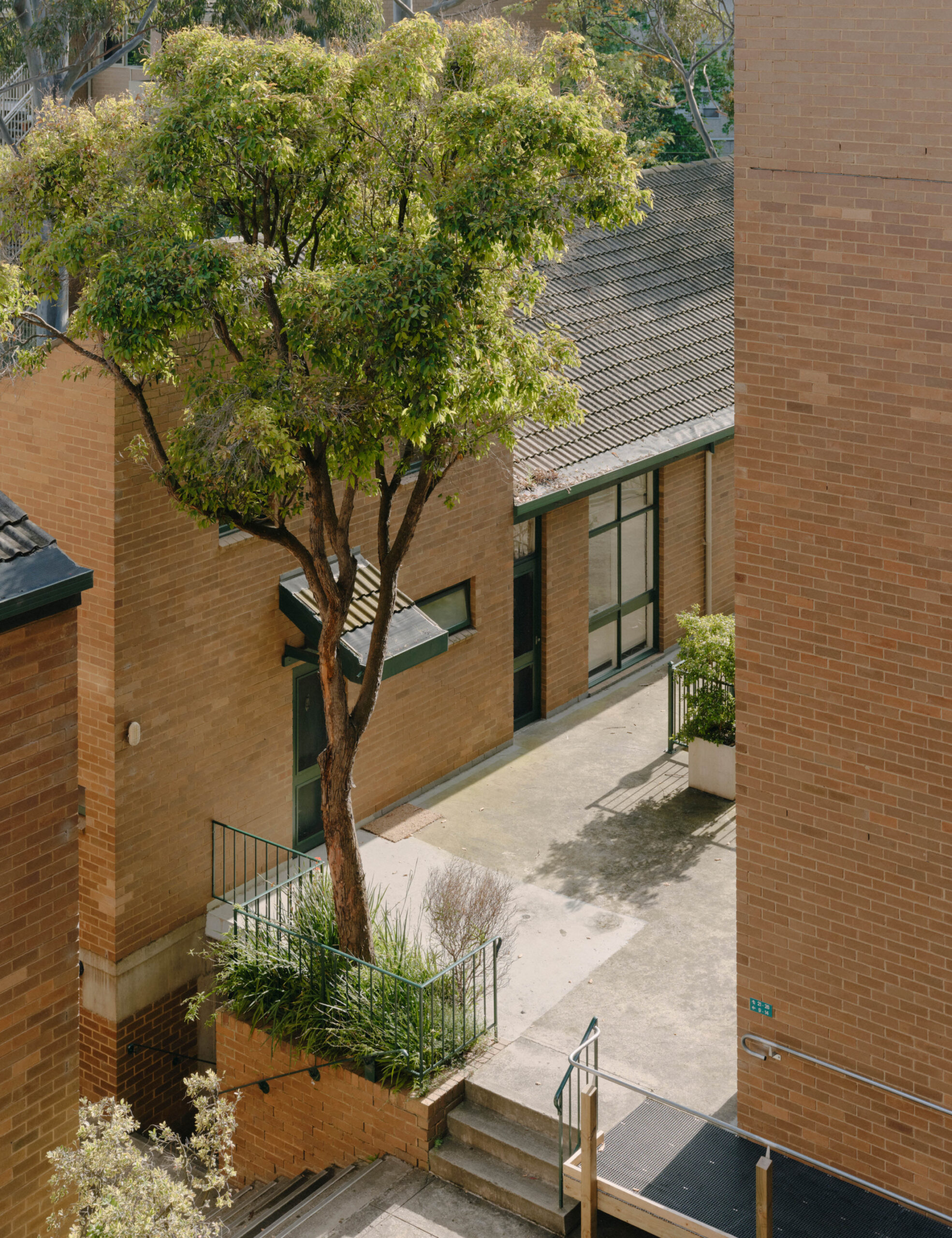 A Respectful Renovation Of A Progressive 1970s Carlton Apartment