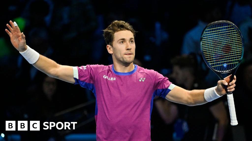 ATP Finals: Casper Ruud stuns Carlos Alcaraz in straight sets