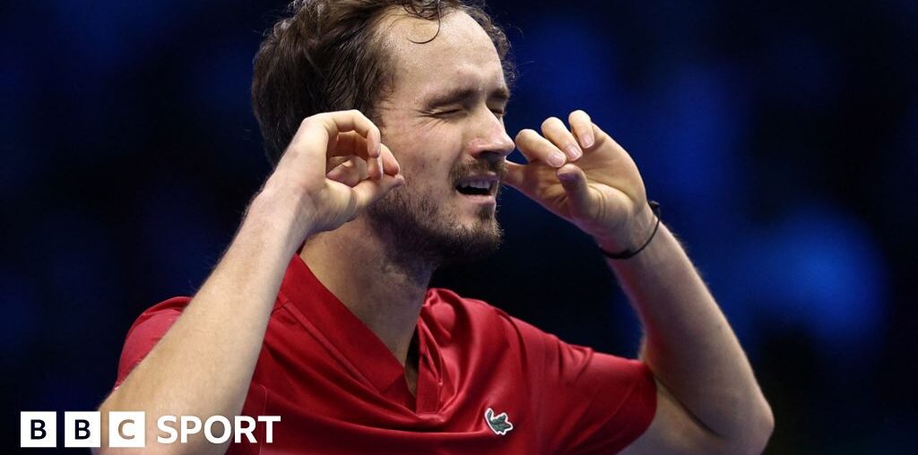 ATP Tour Finals: Daniil Medvedev defeats Alex de Minaur in Turin