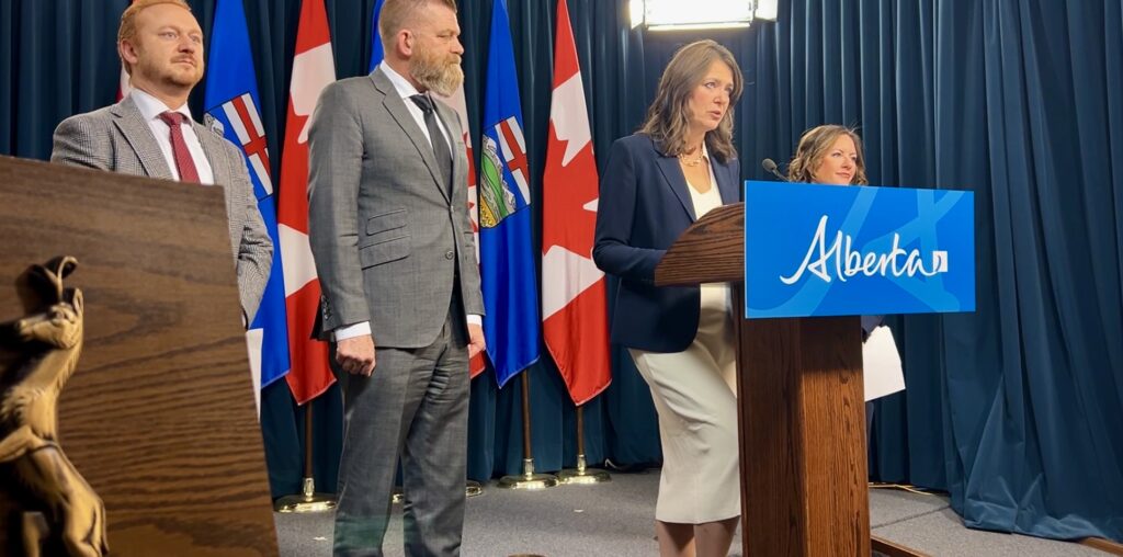 Alberta to challenge Ottawa’s greenhouse gas emissions cap