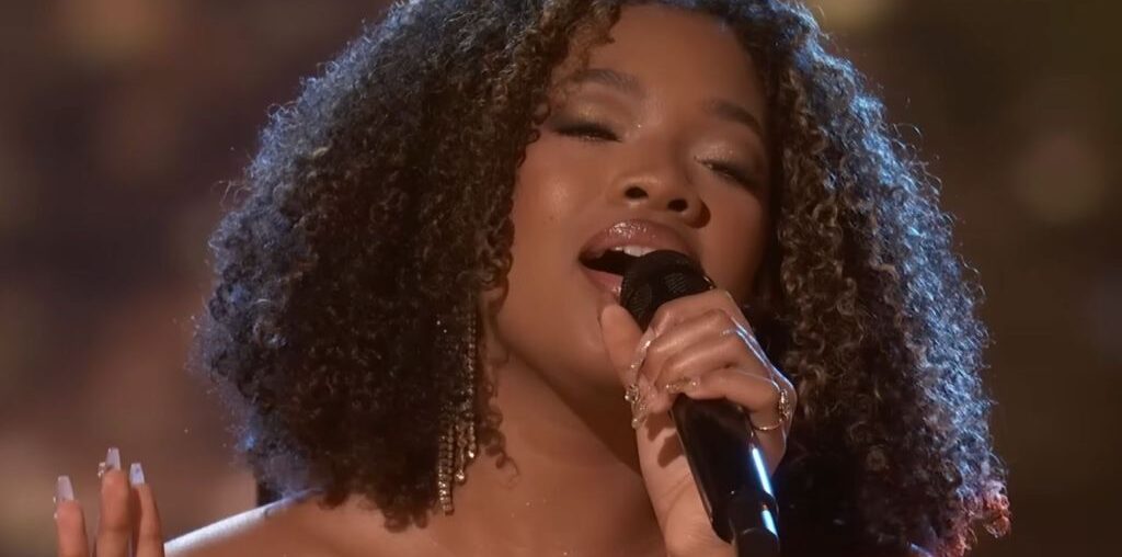 Aliyah Khaylyn Stuns with Whitney Houston Cover on The Voice Playoffs