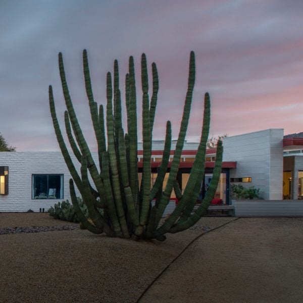 Amit Upadhye Architects orients Arizona home to the stars