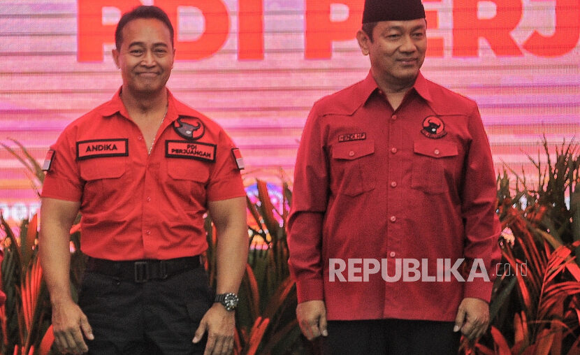 Bakal calon gubernur dan wakil gubernur Jawa Tengah Jenderal TNI (purn) Andika Perkasa (kiri) dan Hendrar Prihadi (kanan).