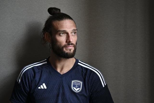 Andy Carroll: "I would love to continue playing every Saturday until at least I’m 40, no matter the level. My goal is to do a LeBron James, meaning to play on the same team as my oldest son, Lucas (14 years old). It would be wonderful to experience that, in Bordeaux or elsewhere"