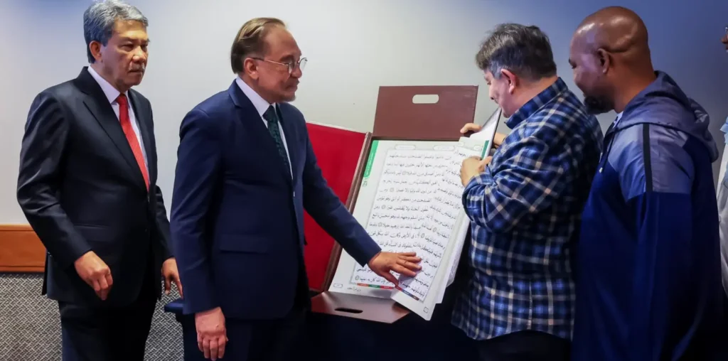 Anwar discusses halal issues, Islamic teachings with Brazil’s Muslim community