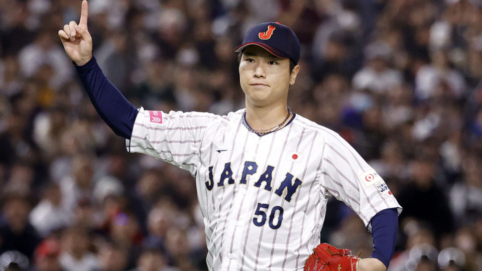 Baseball: Japan holds off Taiwan in preview of Premier12 final