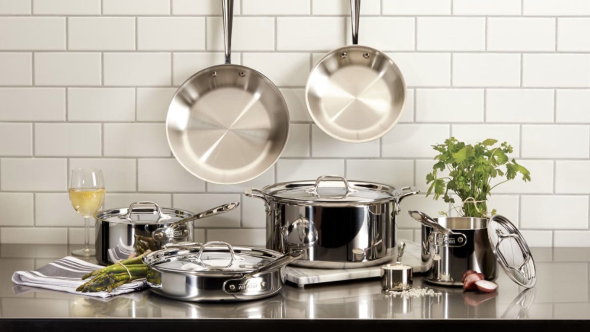 Best Cookware Sets for 2024