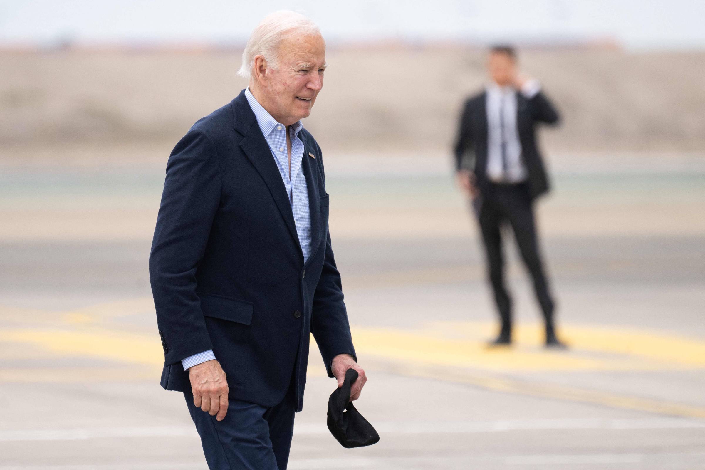 Biden chega a Manaus para primeira visita de presidente dos EUA à amazônia brasileira