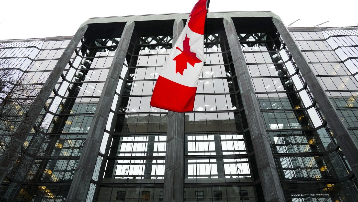 BoC considered lowering rate by quarter point, but felt economy warranted a jumbo cut