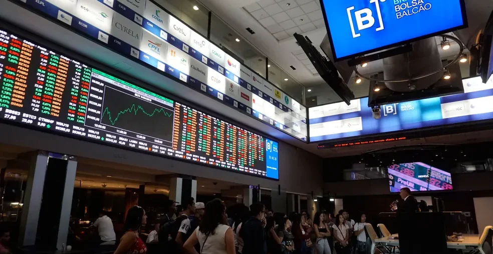 Brazilian Stock Market Holds Steady Amid Economic Uncertainty and Global Influences