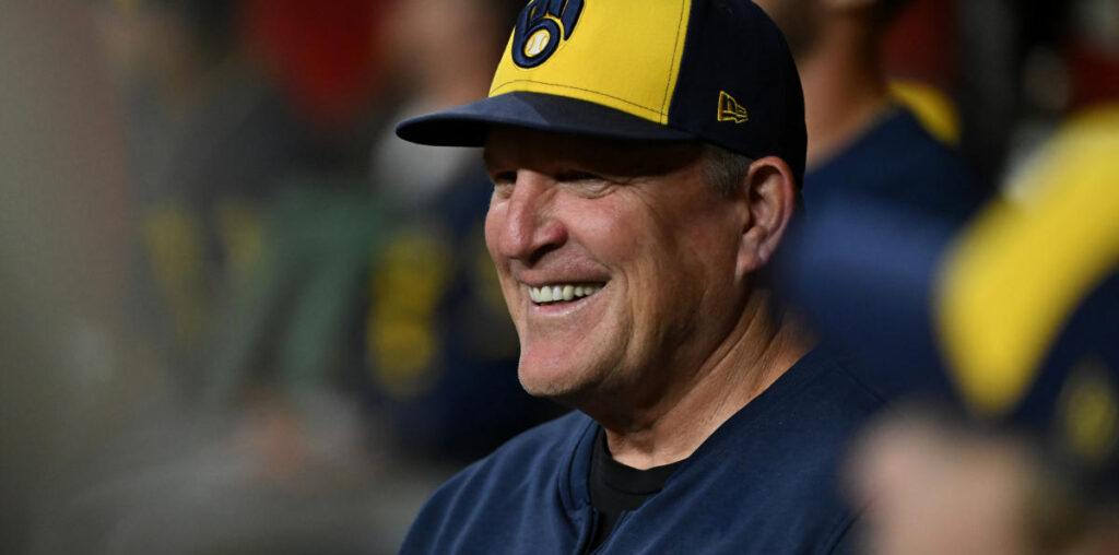 Brewers' Pat Murphy wins NL Manager of the Year after replacing Craig Counsell