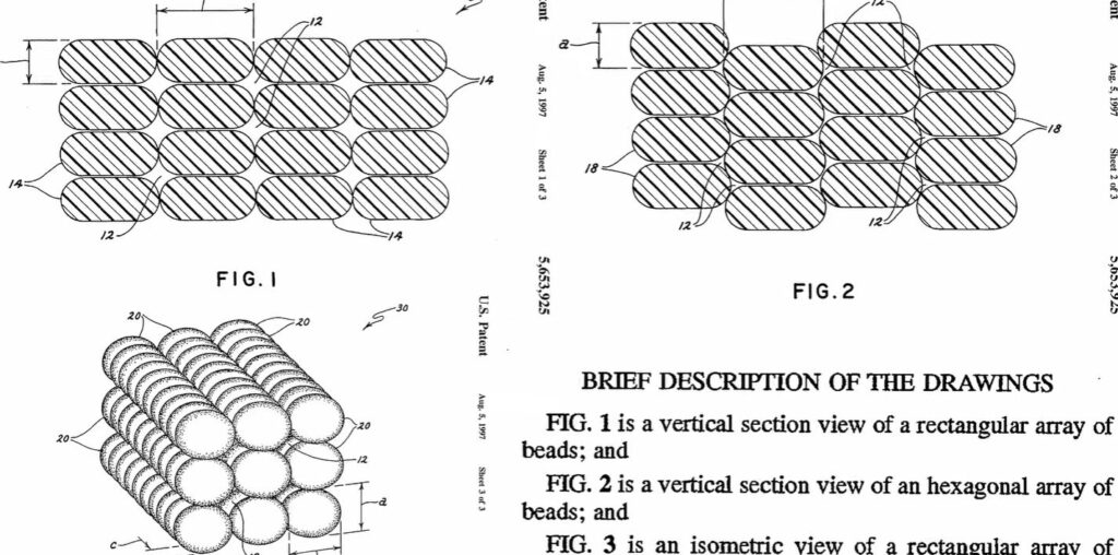 Excerpt from 1995 Stratasys patent, showing the drawings of FDM layers, including brick layers.