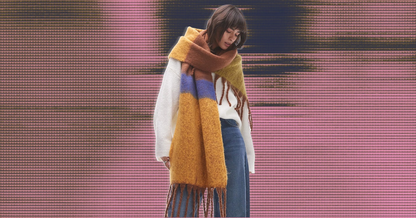 Bring On All The Oversized Scarves — We’re Ready For You, Wind