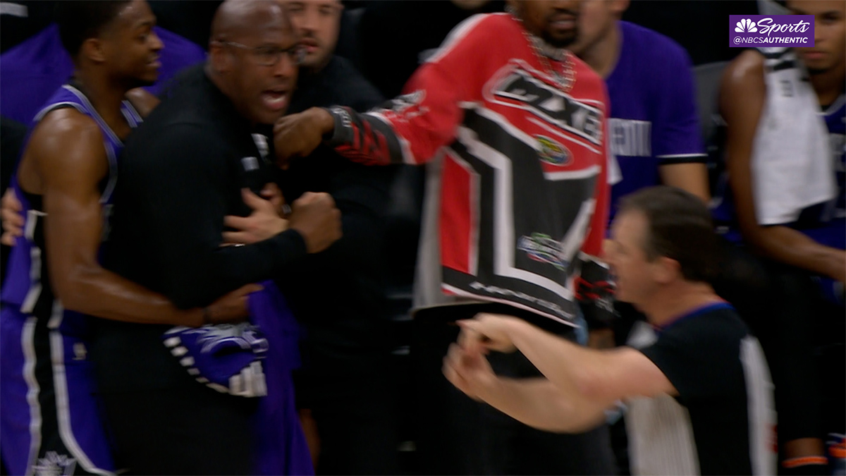 Brown shockingly confronts, berates referee during Kings-Nets game