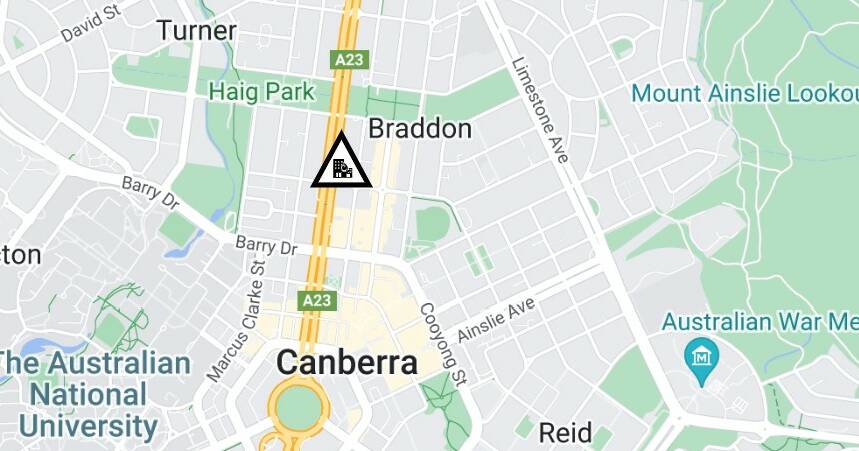 Building fire closes lane of Northbourne Avenue in peak traffic