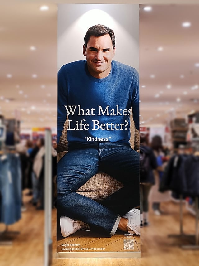 Bumped into Federer at the mall today and he gave me a beautiful piece of advice. Thank you sir ♥️