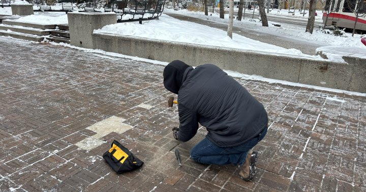 Calgarians make final push to save Olympic Plaza bricks  | Globalnews.ca