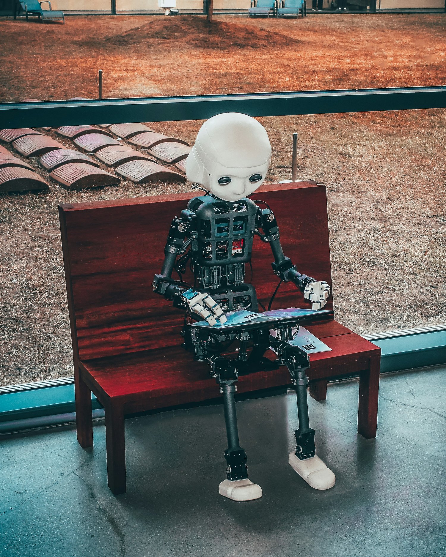 Can AI Robots Offer Advice That Heals Souls?