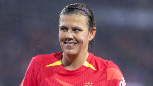 Canadian soccer great Christine Sinclair’s pro career ends as Portland Thorns eliminated from NWSL playoffs | CBC Sports